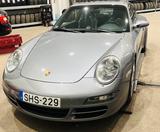 Porsche 911 Carrera 997.1 Coupe BOSE, olivengrün - Porsche aus 2005: 911