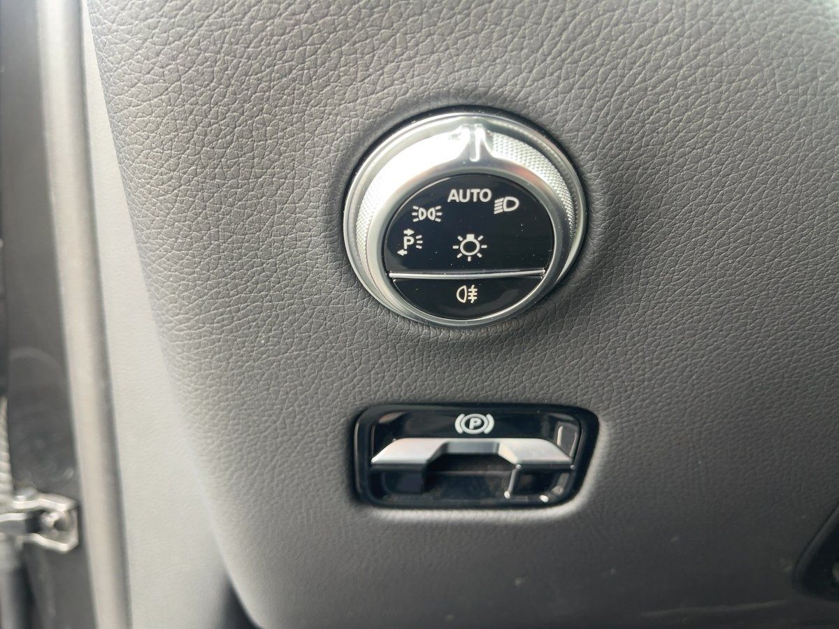 Fahrzeugabbildung Mercedes-Benz GLC 300 de 4M AMG/Night/Kamera/AHK