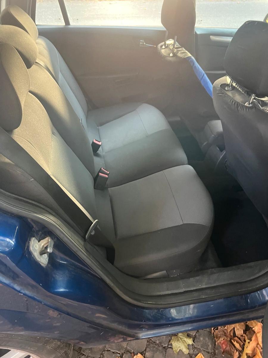 Opel Astra 2006 — photo 13