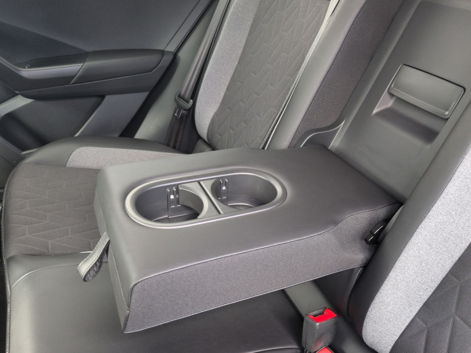 T-Roc 1.5 TSI DSG Goal AHK+LED+NAV+SHZ