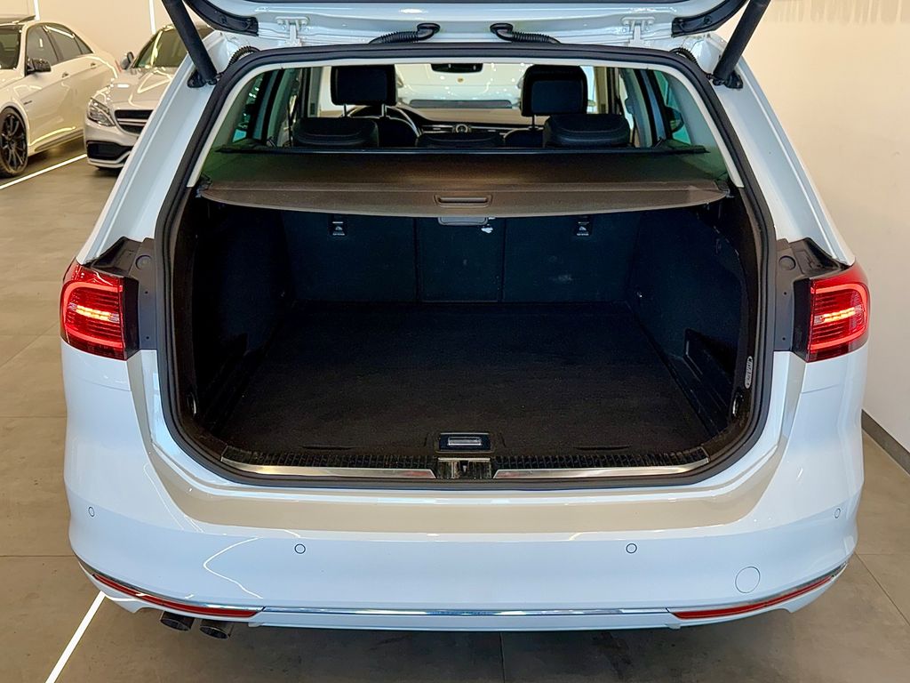VW Passat Variant - Bild 19