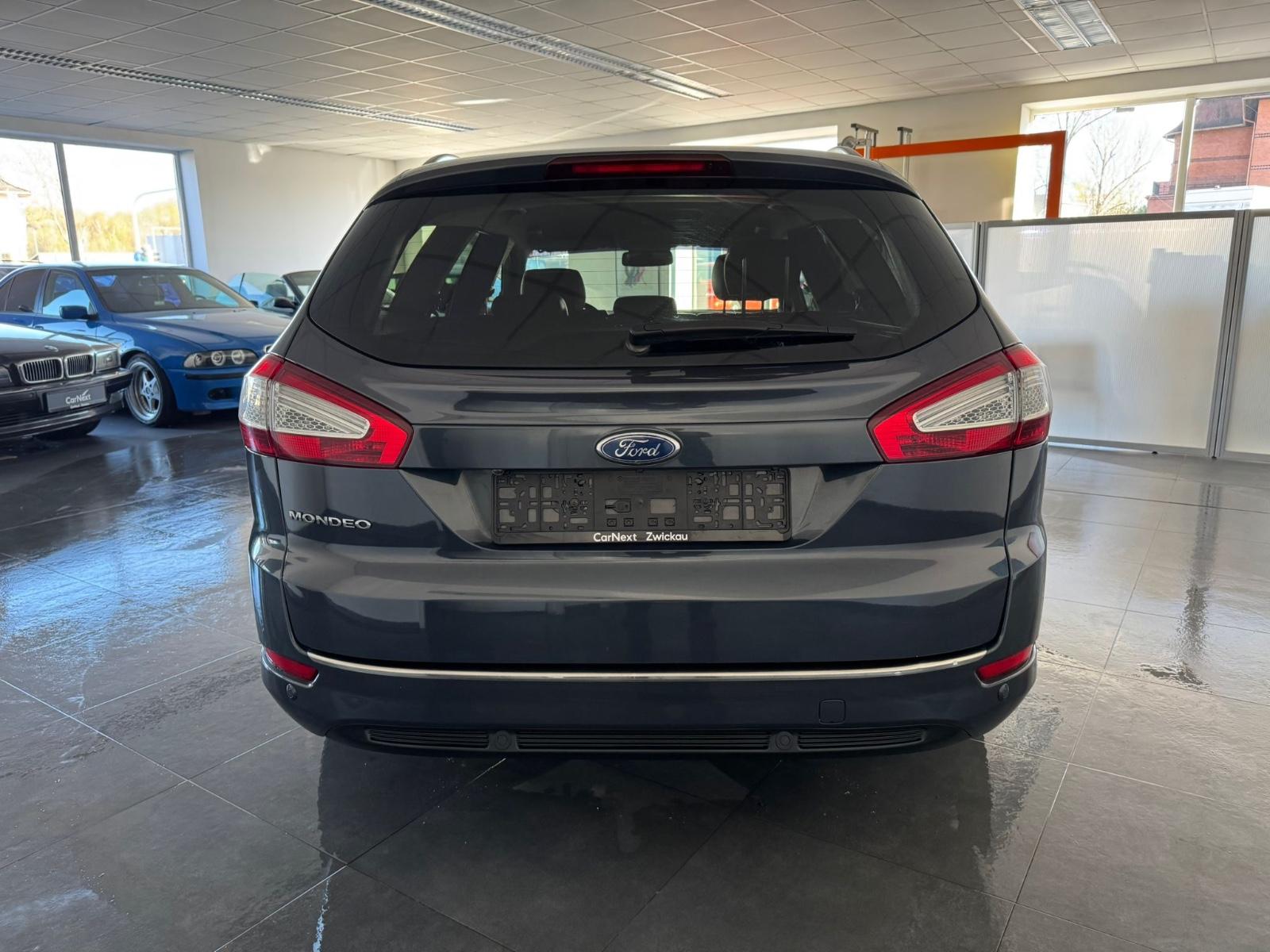 Ford Mondeo 2014 — photo 12