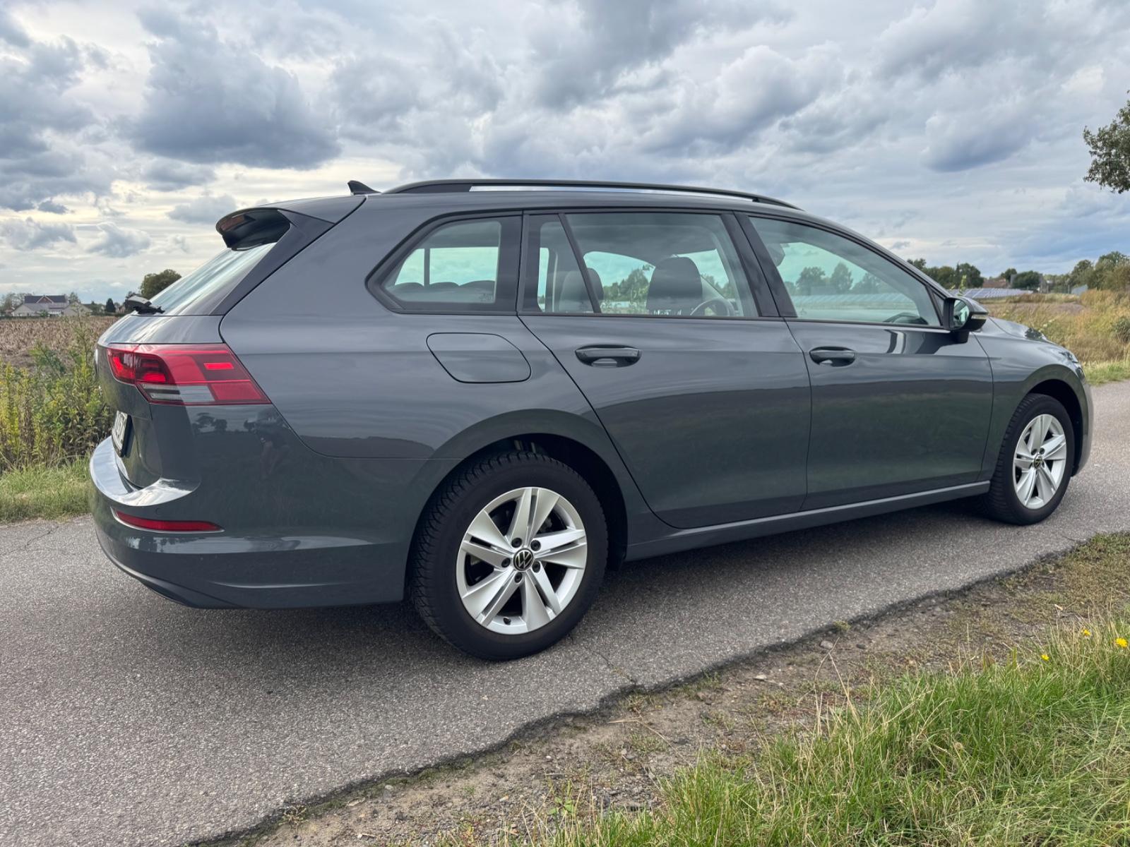 Volkswagen Golf 1.5 Life Variant nur 63tkm, 1.Hd. TÜV Neu, миниатюра 13