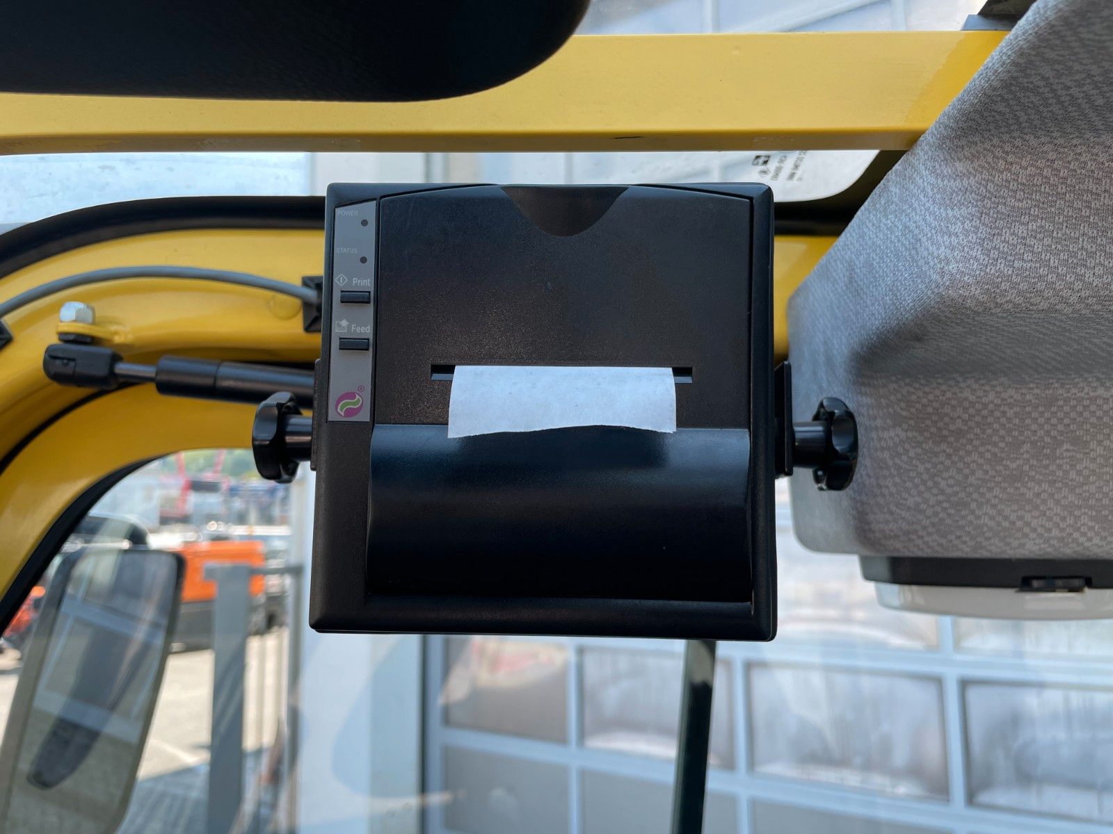 Fahrzeugabbildung Hyster H2.5FT / Duplex 3,3m / nur 948h / Waage