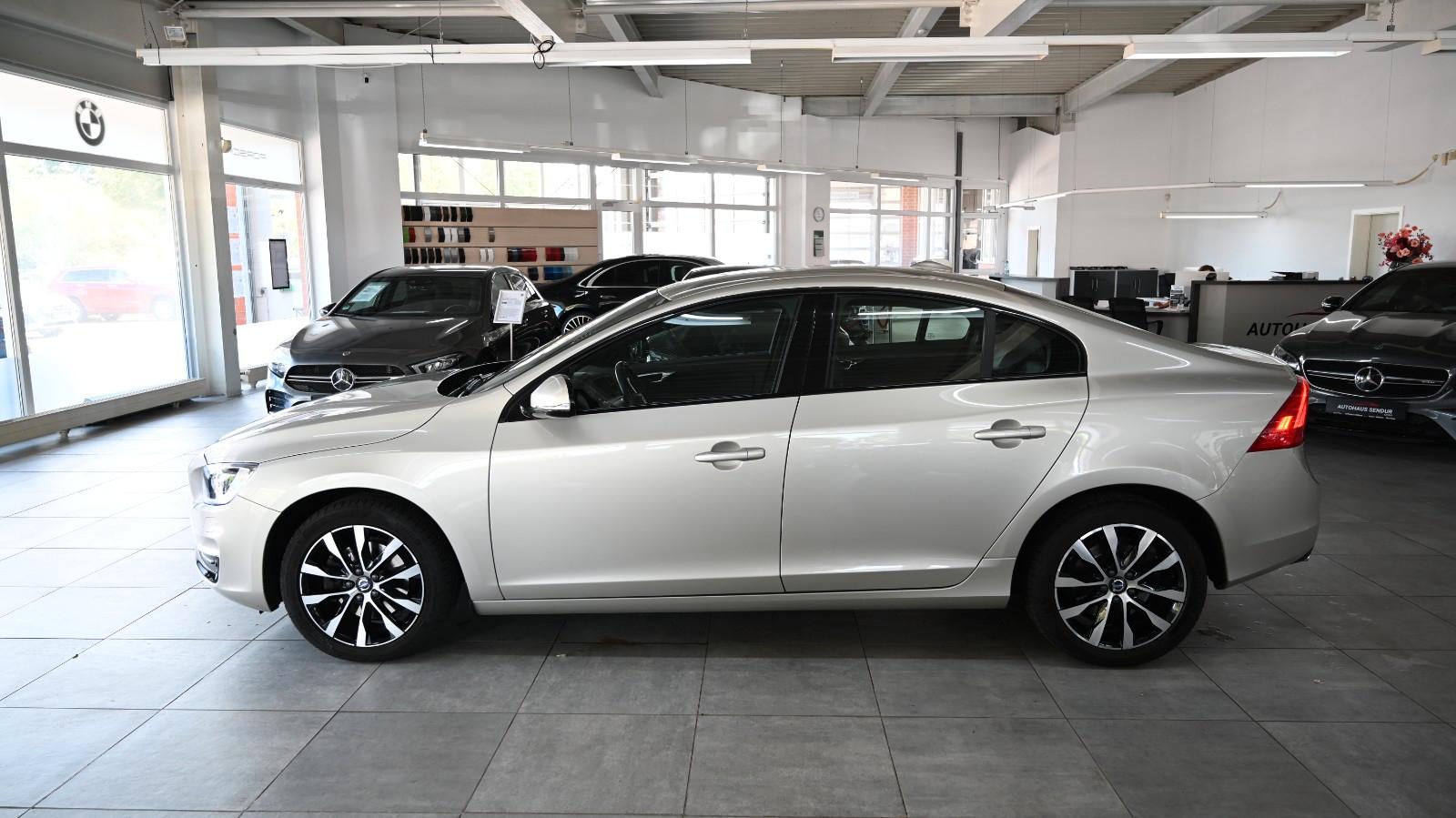 Volvo S60 Lim. Linje Svart *KAMERA*LEDER*AUTOMATIK