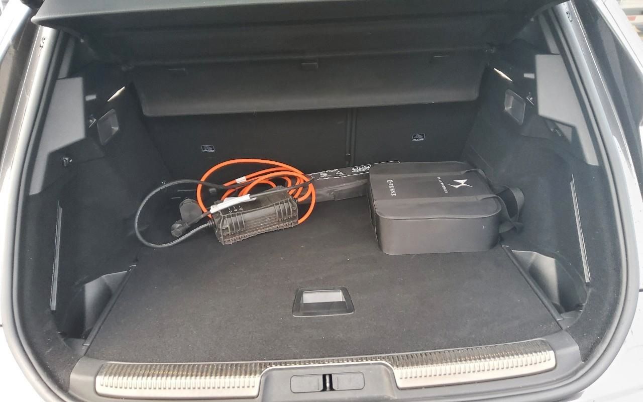 Fahrzeugabbildung DS Automobiles DS7 Crossback E-Tense 225 Rivoli Anhängerkupplun