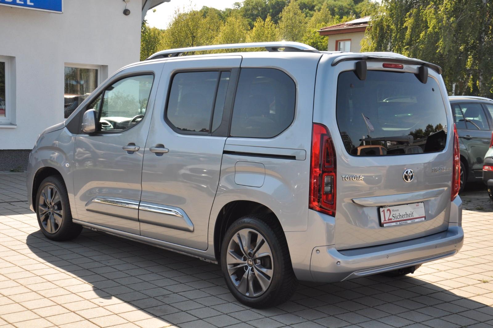Toyota Proace City Verso L1 Executive Aut. AHK-PANO-HUD