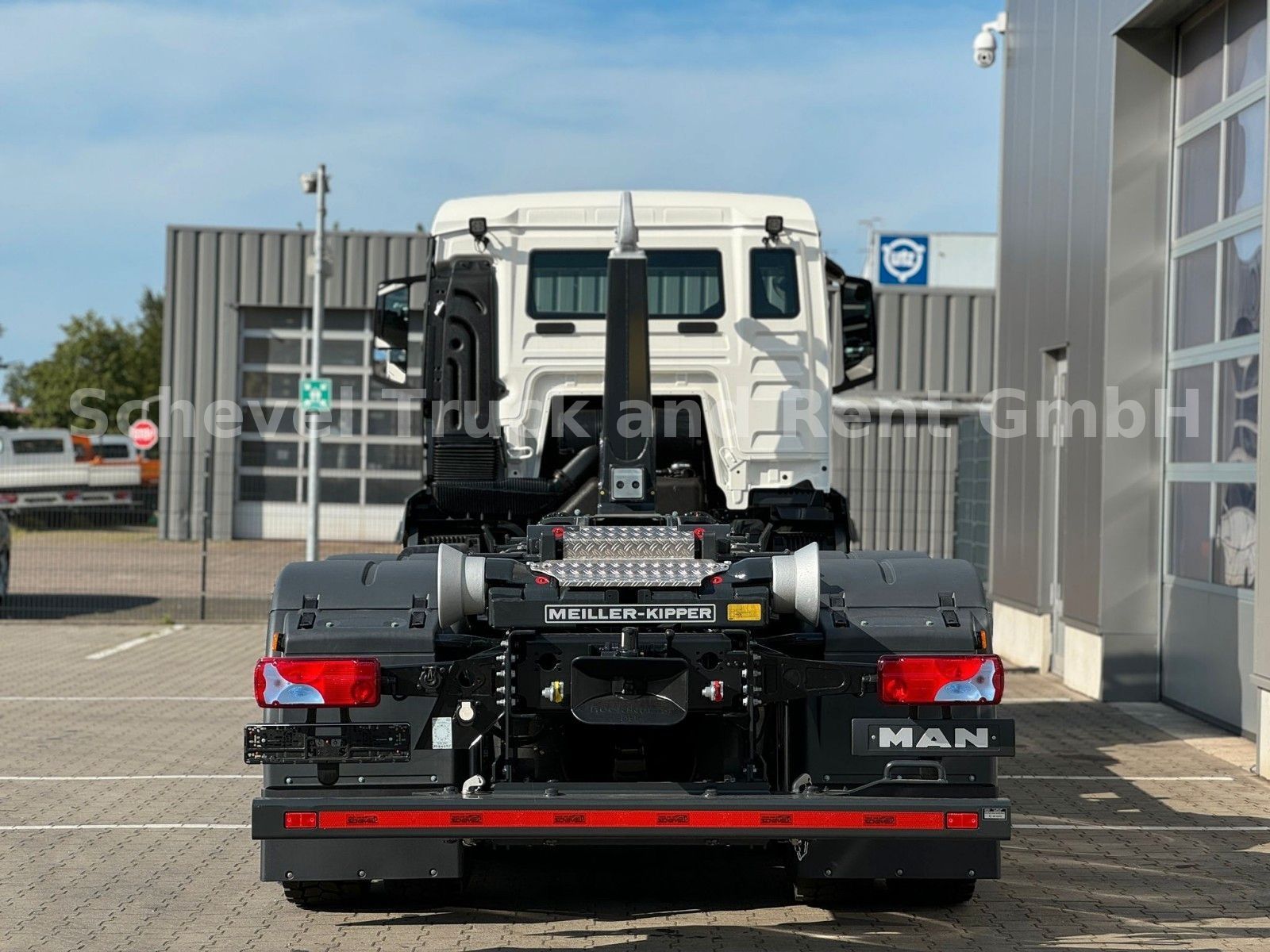 Fahrzeugabbildung MAN TGS 26.480 6x4 MEILLER 21.65 Fernfunk.