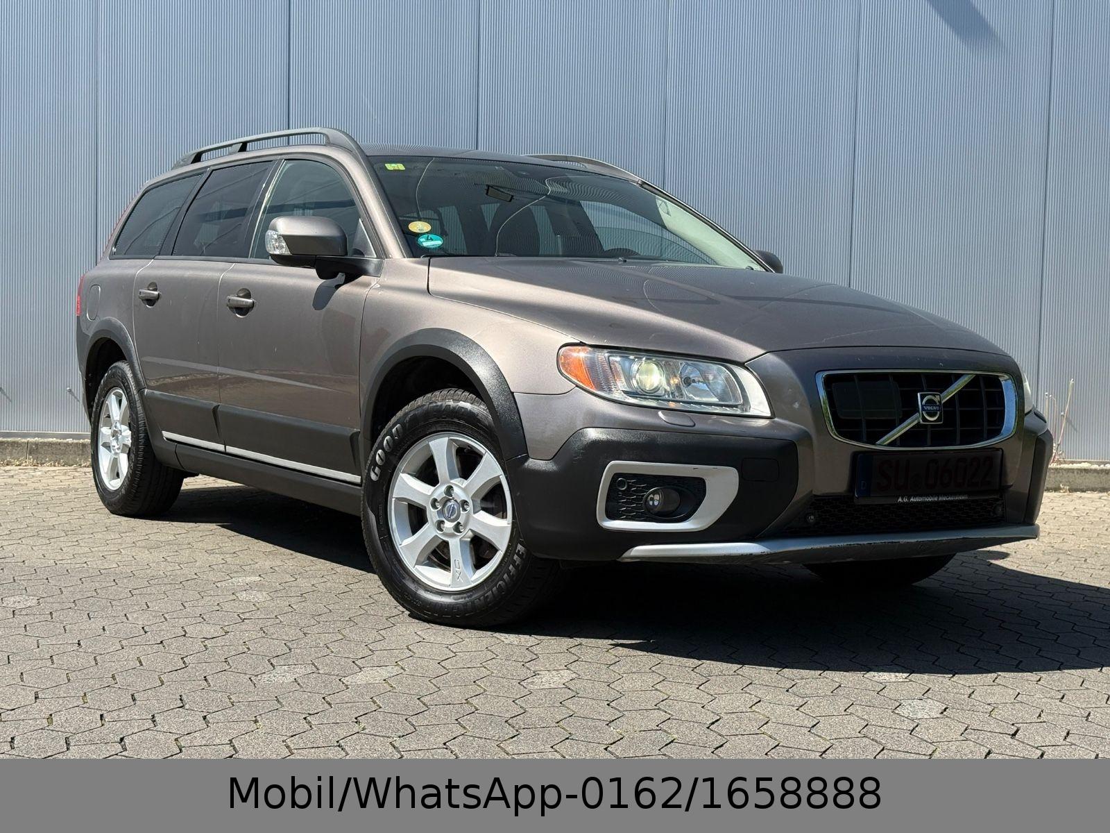 Volvo XC 70 XC70 Momentum AWD Voll Service