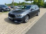BMW 118i Advantage, Head up, Pano, Digital, wie neu, - BMW 118 in Solingen