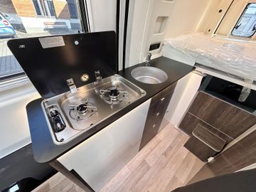 Westfalia Sven Hedin LIMITED LEDER 177PS ACC LED Markise