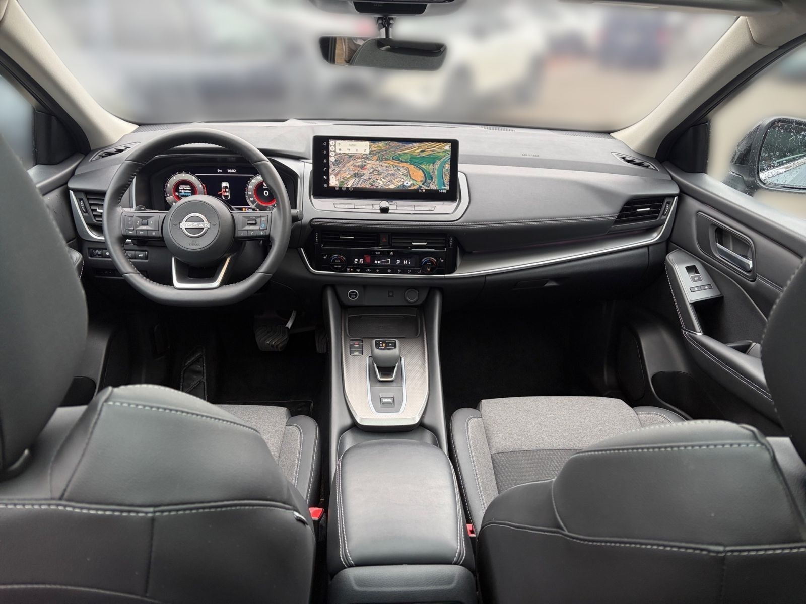 Fahrzeugabbildung Nissan Qashqai 1.3 DIG-T MHEV N-Connecta*Navi*SHZ*PANO*