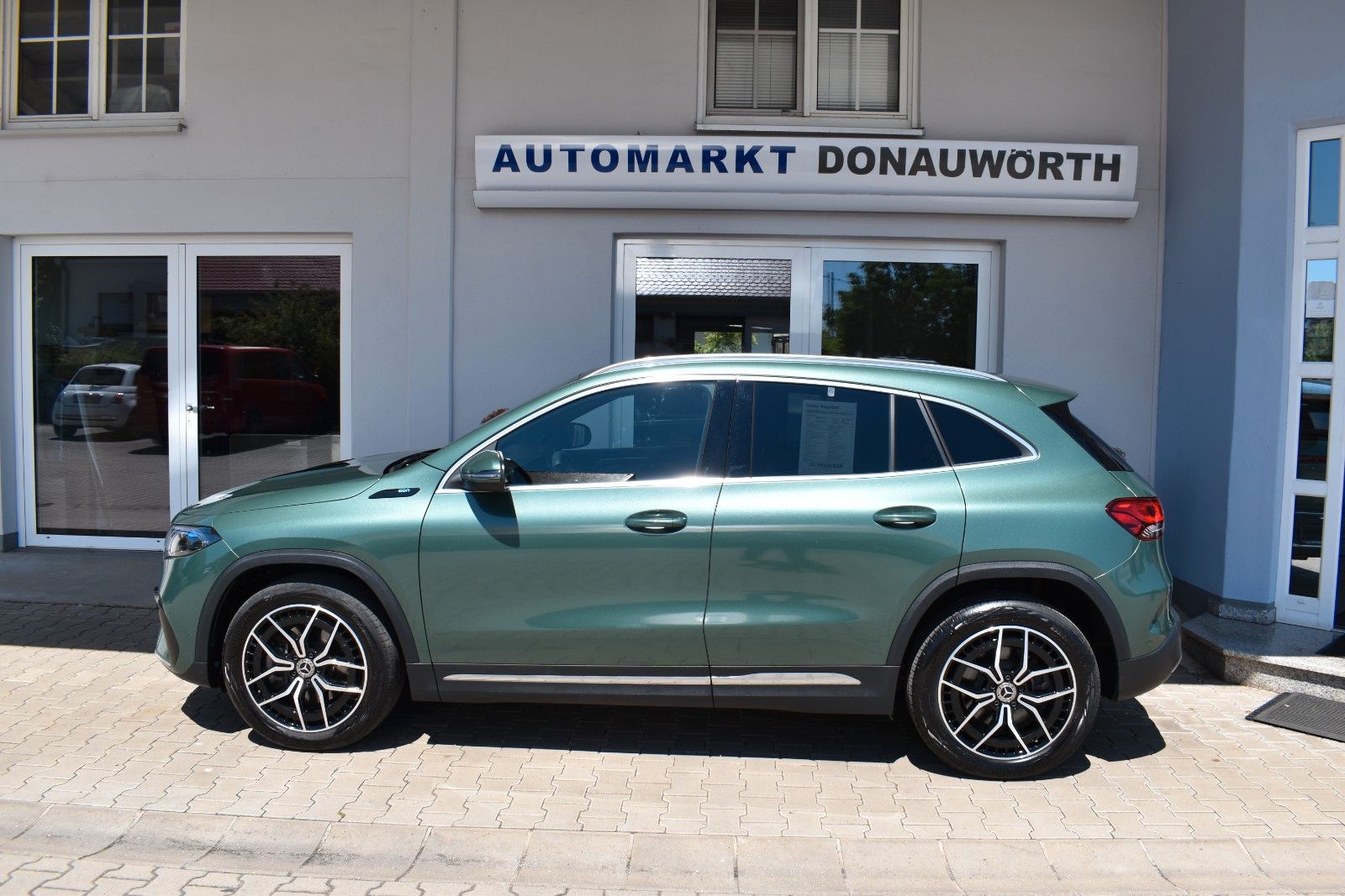 Mercedes-Benz EQA 250 AMG Line Navi PanoDach AHK Sitzhzg foto 4