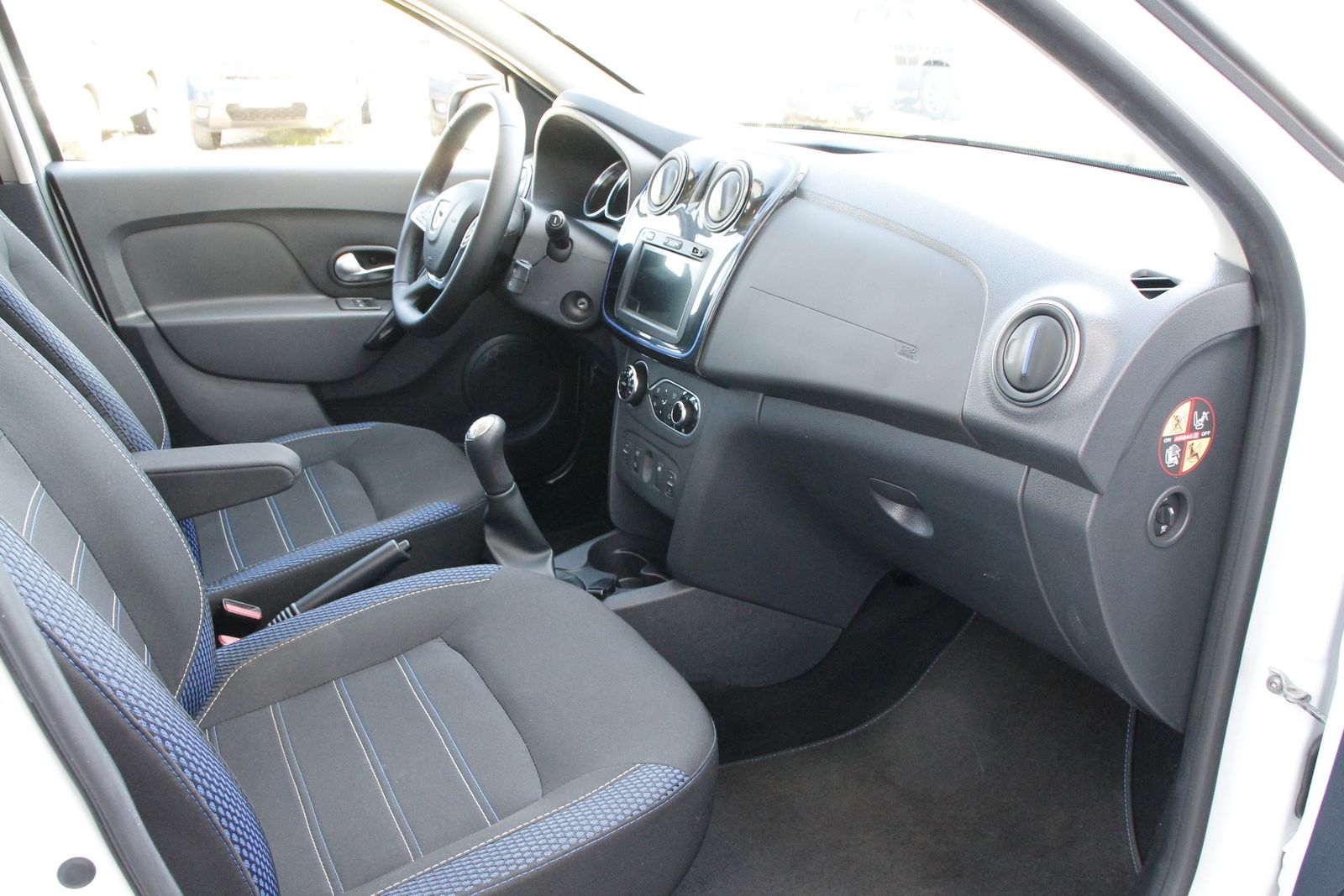 Fahrzeugabbildung Dacia Sandero II Stepway Celebration