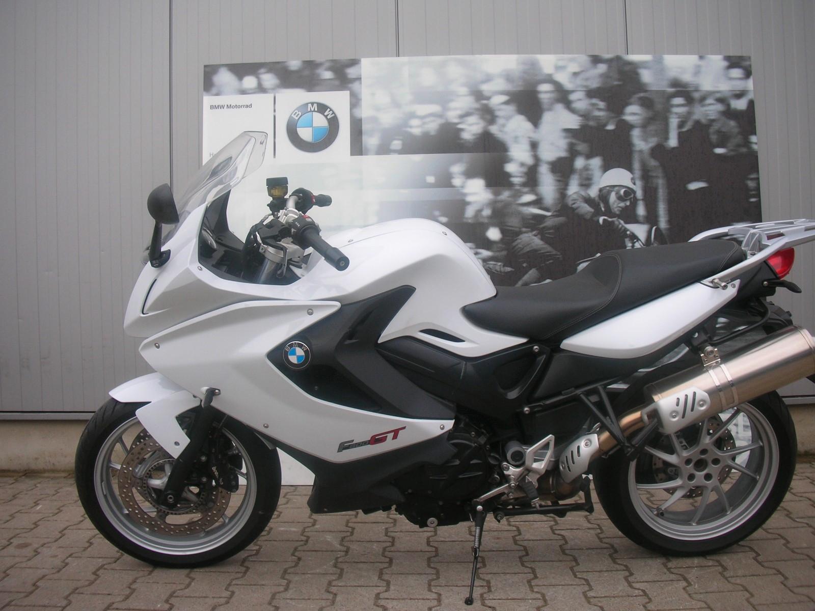 BMW F800GT SAFETY UND COMFORT WENIG KILOMETER