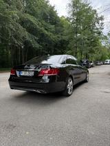 Mercedes-Benz E400 *scheckheftgepflegt* - Mercedes-Benz E 400 in München
