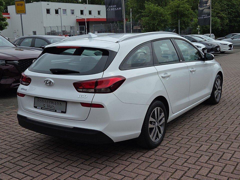 Hyundai i30 CW 1.0 T-GDI Trend *Navi*PDC hi*AHK*