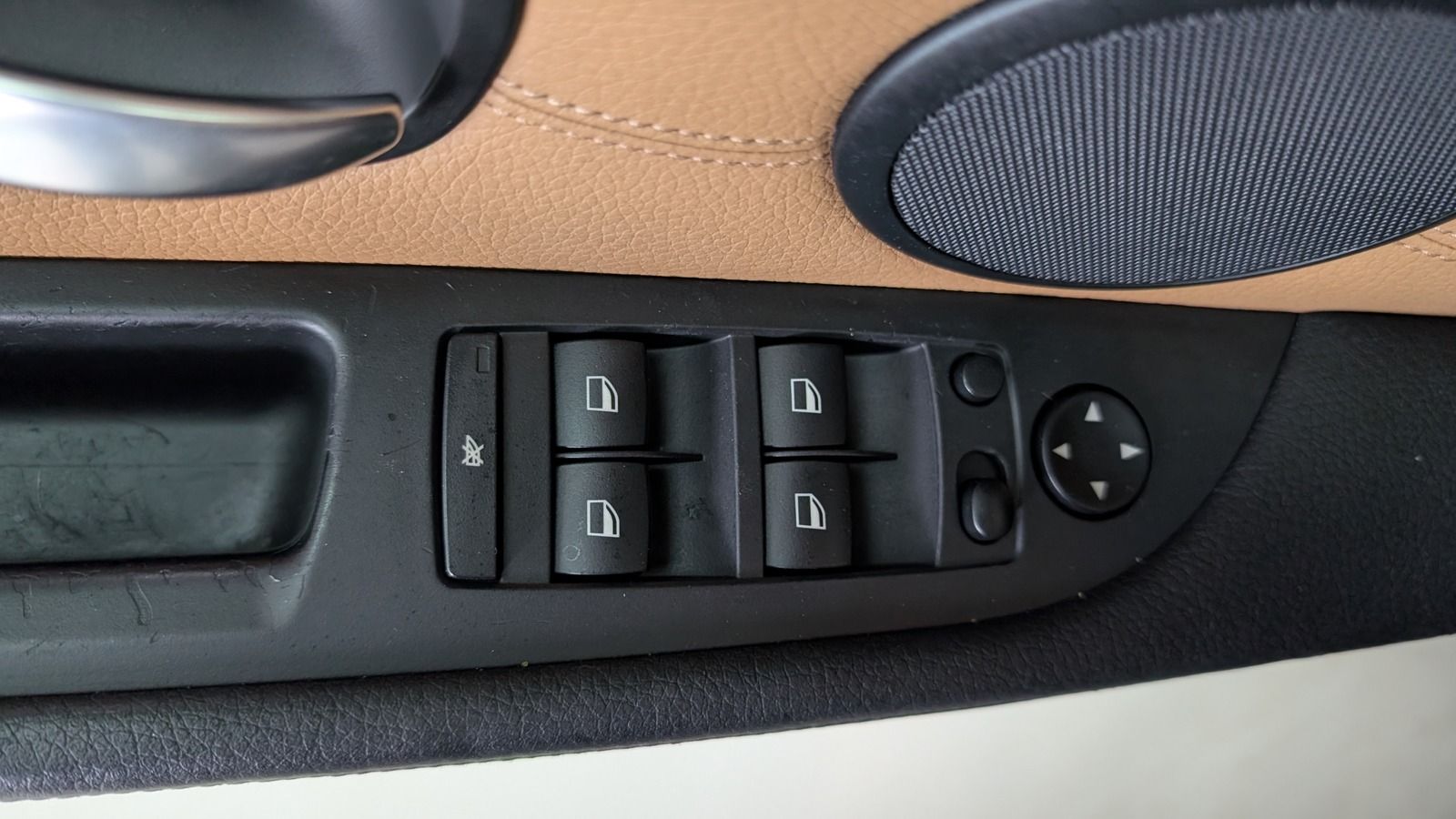 Fahrzeugabbildung BMW 523 i * Xenon * Leder * HUD *
