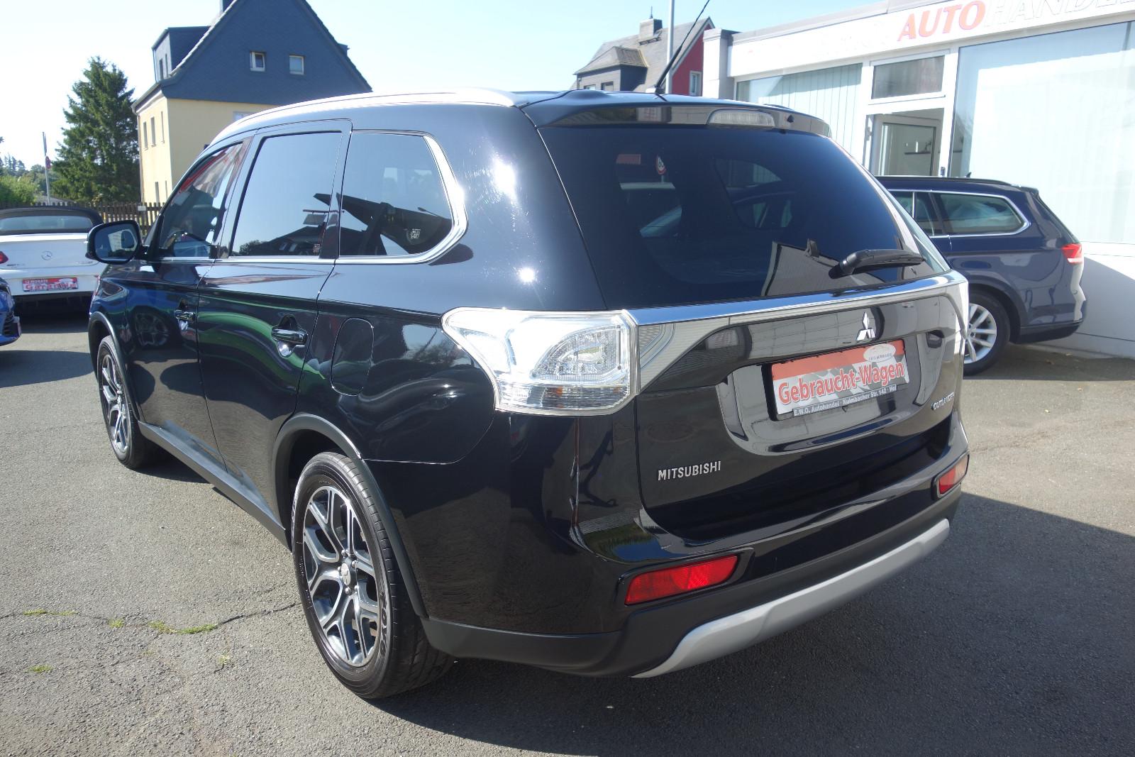 MITSUBISHI OUTLANDER - 150 CV - 4X4 - BVA