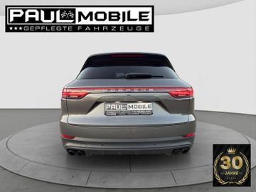 Porsche Cayenne - 8