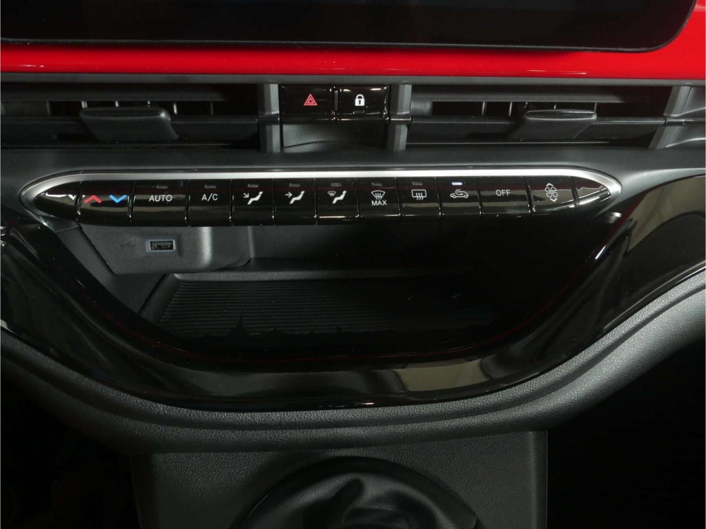 Fiat 500 Hybrid 1.0 GSE Icon, миниатюра 21