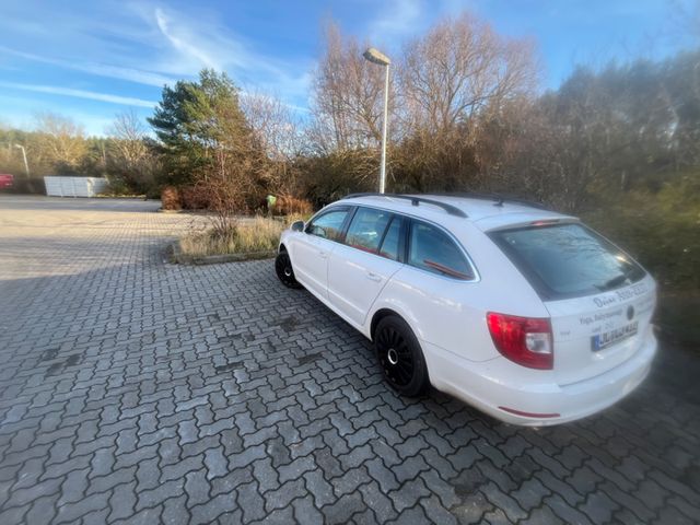 Skoda Superb 1.8 TSI DSG Ambition Combi Ambition