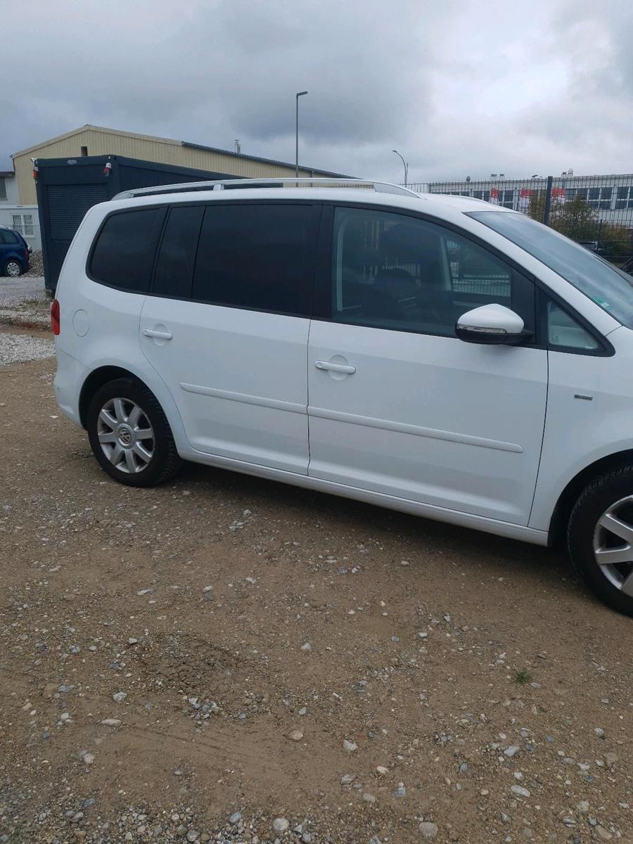 Volkswagen Touran 2015 — photo 7