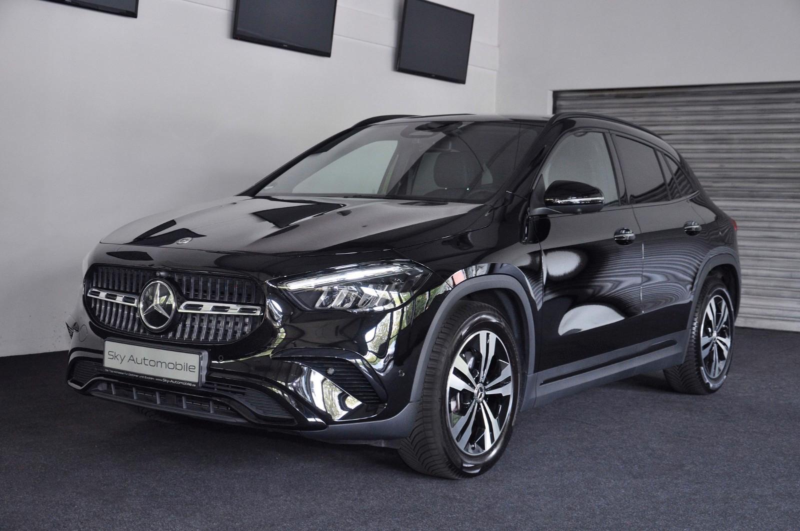 Mercedes-Benz GLA 180! Aus 2025 ! Erst 11.313 km ! Garantie !