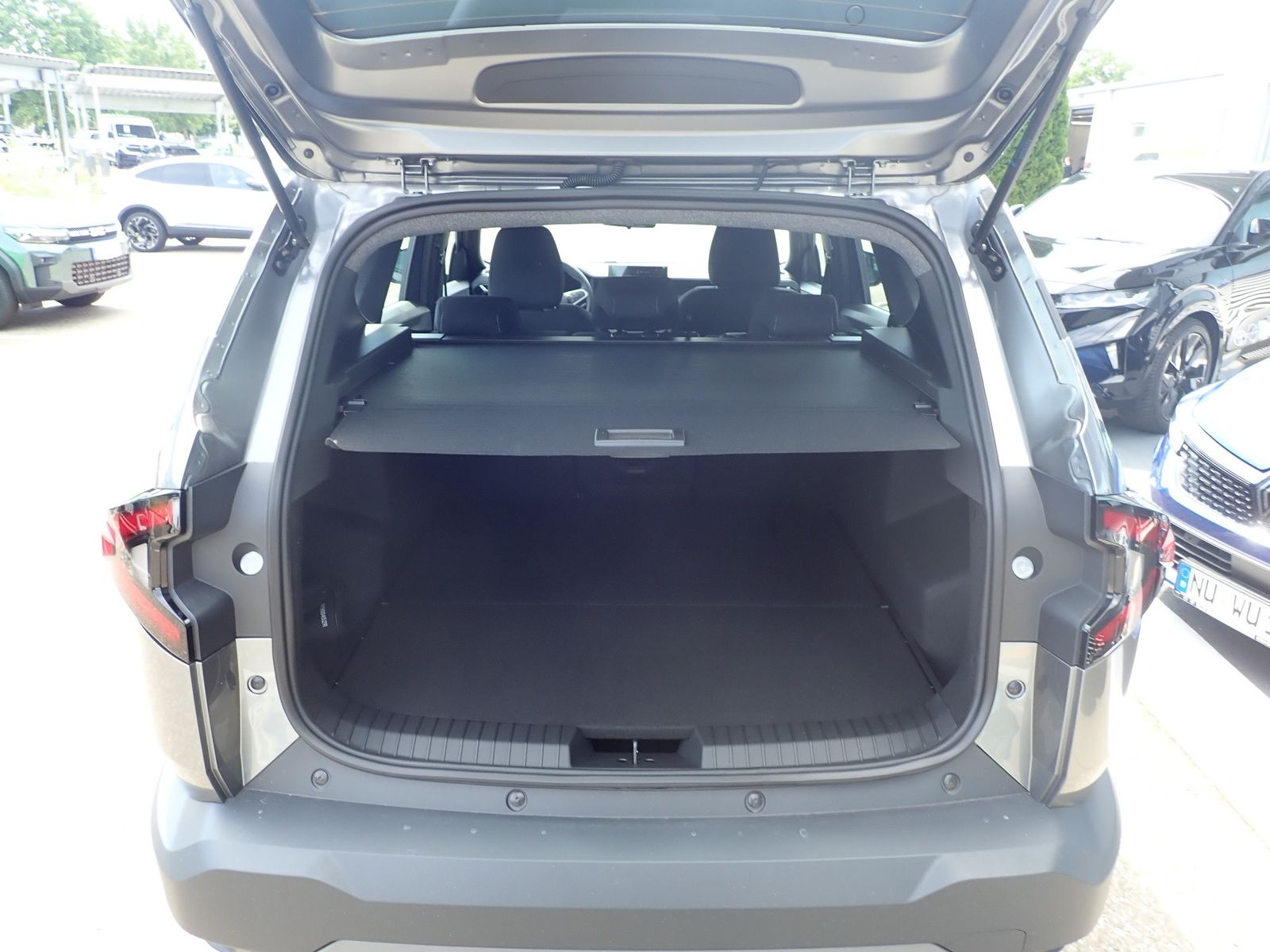 Fahrzeugabbildung Dacia Bigster Expression TCe 140