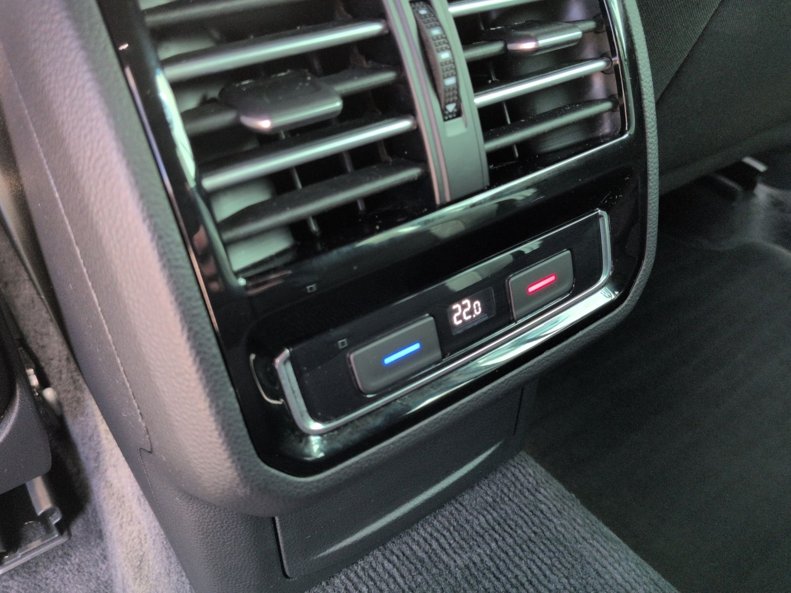 Passat Variant 1.4 TSI Comfortl. KAMERA+NAVI+GRA