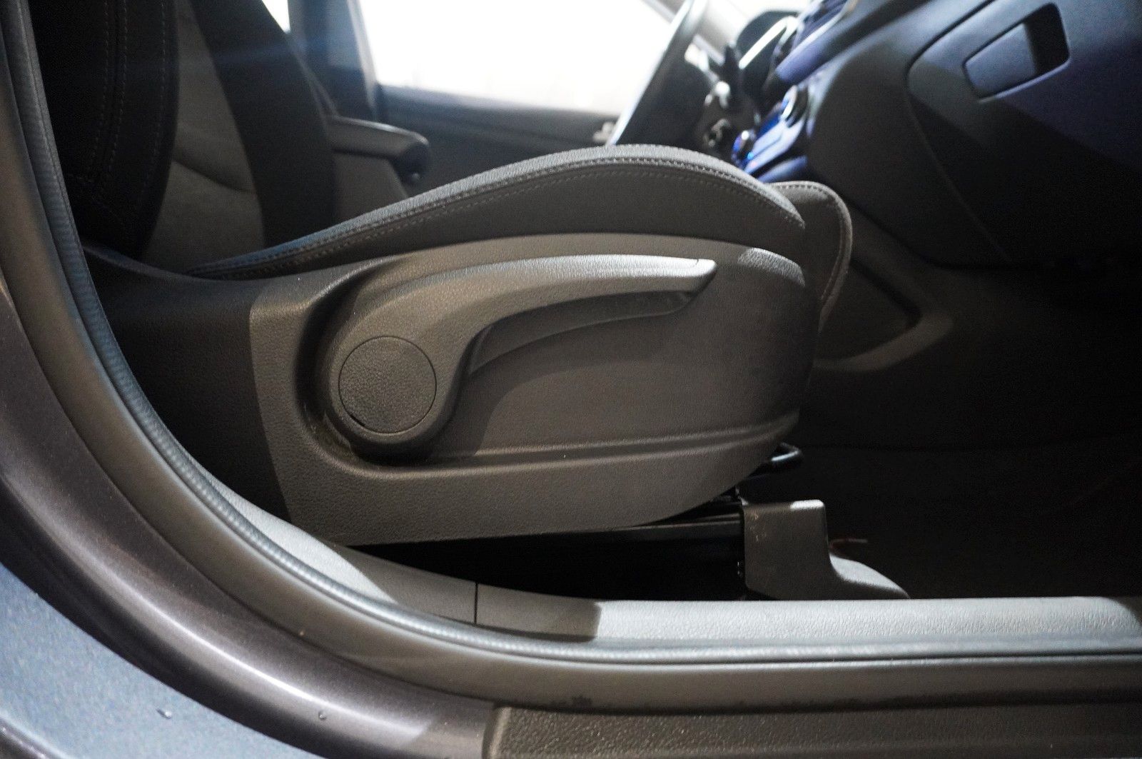 Fahrzeugabbildung Hyundai Tucson 1.6 T-GDI TREND AUTO. NAVI/LED/KAMERA/SHZ