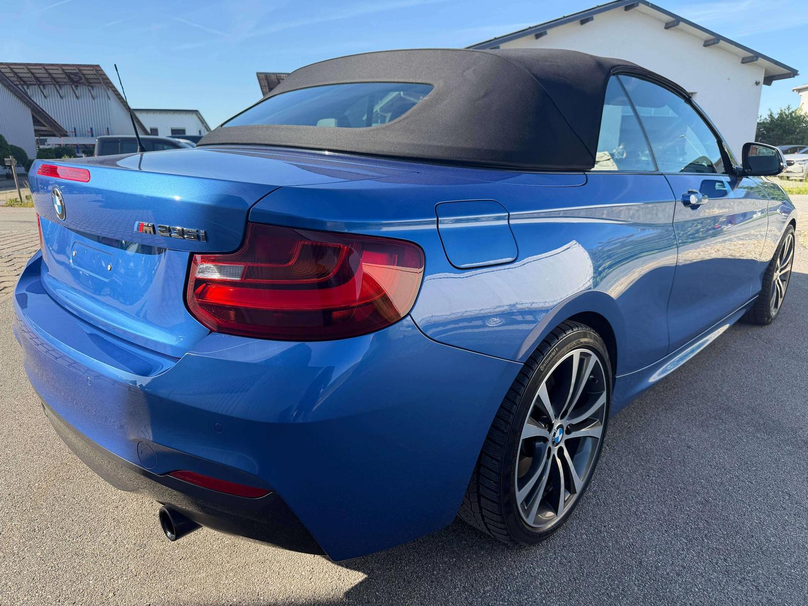 BMW 235 235i M-SPORT*XENON*NAVI*SITZHEIZUNG*TOP*SOFO