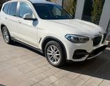 BMW X3 xDrive30i ADVANTAGE AT ADVANTAGE - BMW X3: At