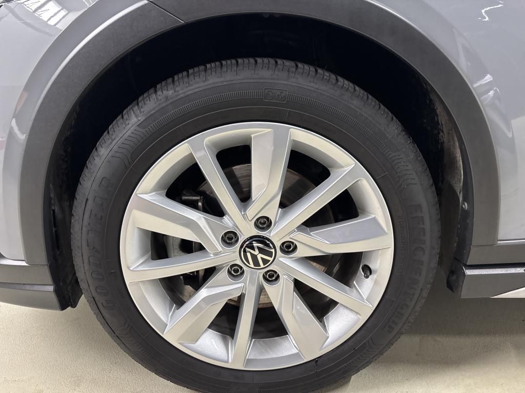 Volkswagen Golf VAR. Alltrack 4M 2.0 TDI DSG AHK*CAM*DIGITA