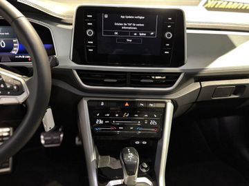 Fotografie 18 des VW T-Roc 1.5 TSI OPF DSG GOAL LED SHZ ACC