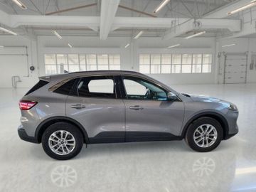 Ford Kuga - 3