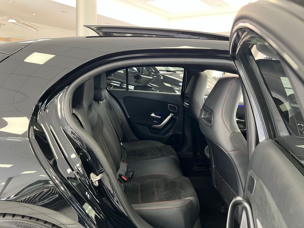 Mercedes-Benz A 45 AMG 4Matic PANO*BURMESTER*HUD*360°*DRIVERS*