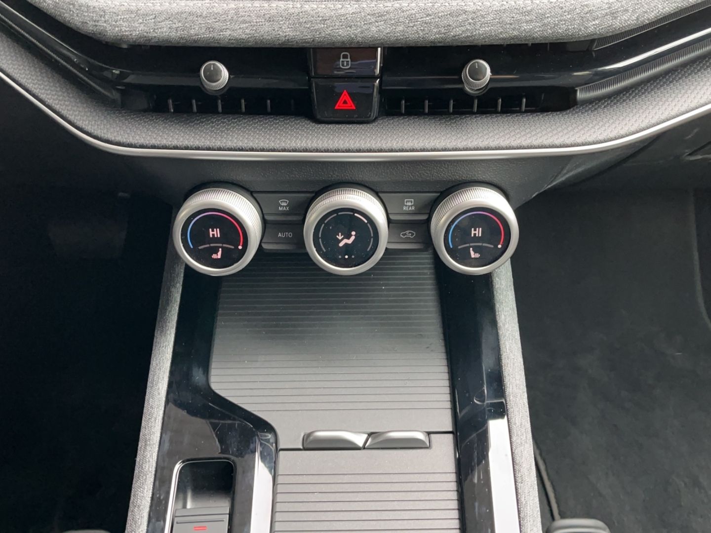 Superb Combi 2.0 TDI 110kW Selection 110 kW 7 Ga