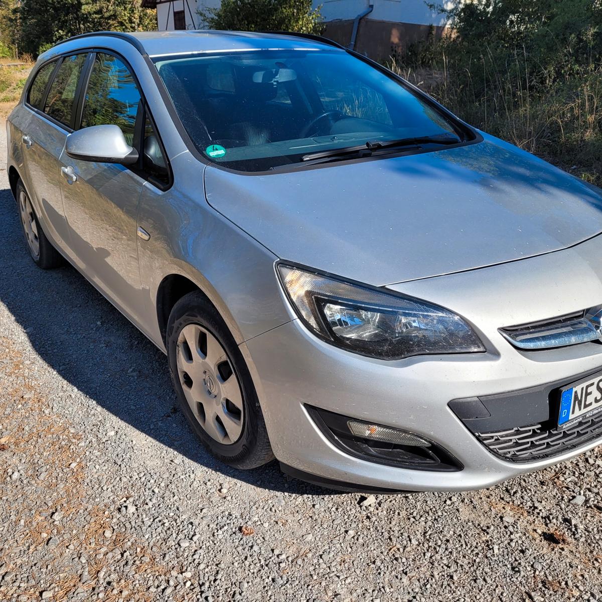 Opel Astra 2014 — photo 6
