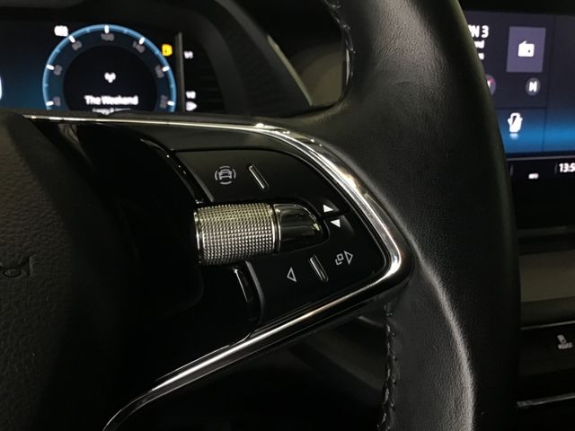 Fahrzeugabbildung Skoda Octavia Ambition 1.5 TSI Combi Navi/Tempo/SHZ