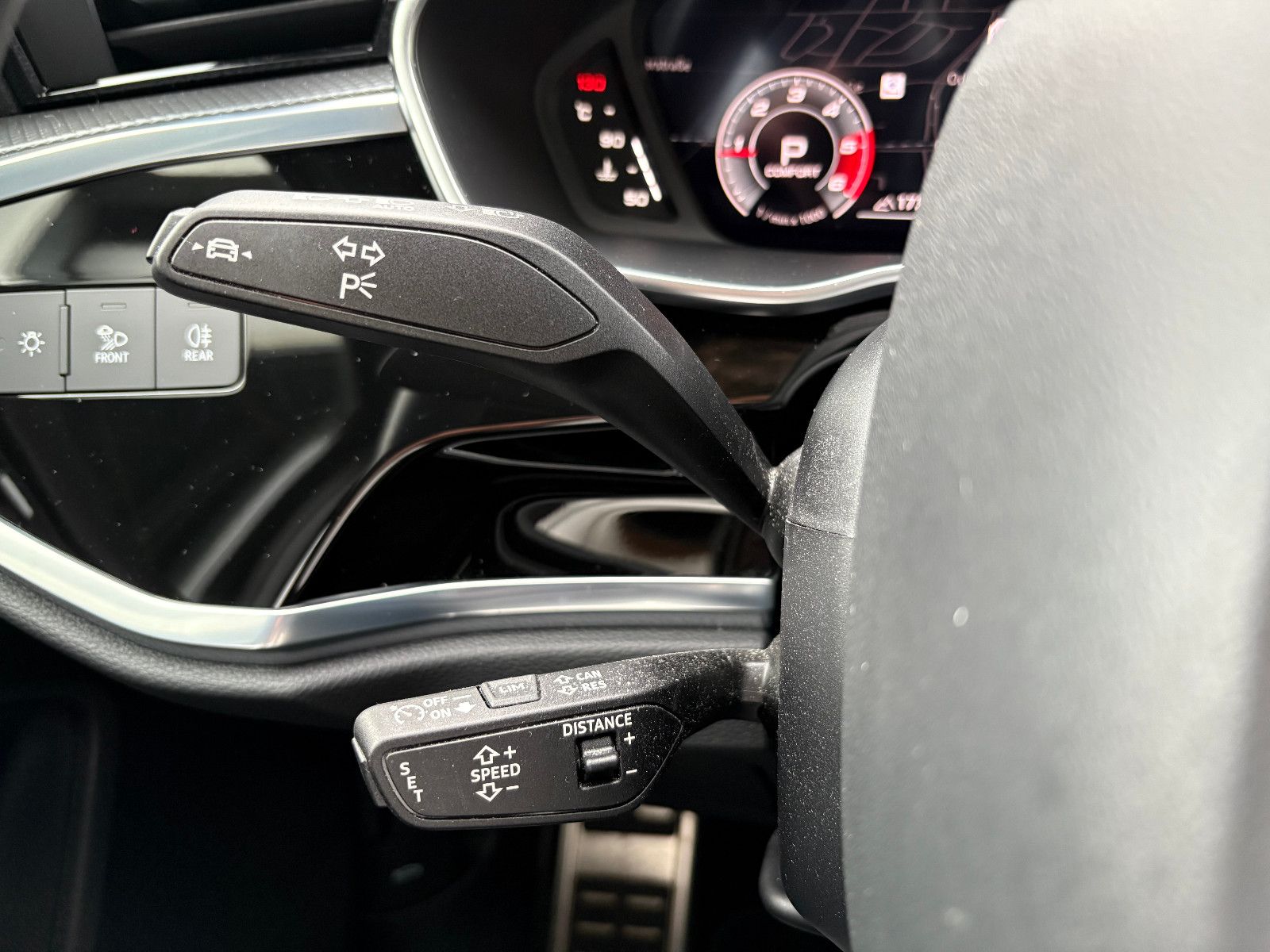 Fahrzeugabbildung Audi Q3 Sportback 35 TDI/S-LINE/BLACK-EDIT/LED/KAMERA