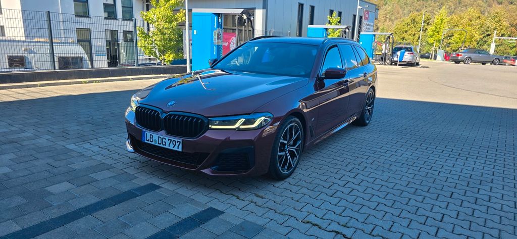 Image of BMW 530