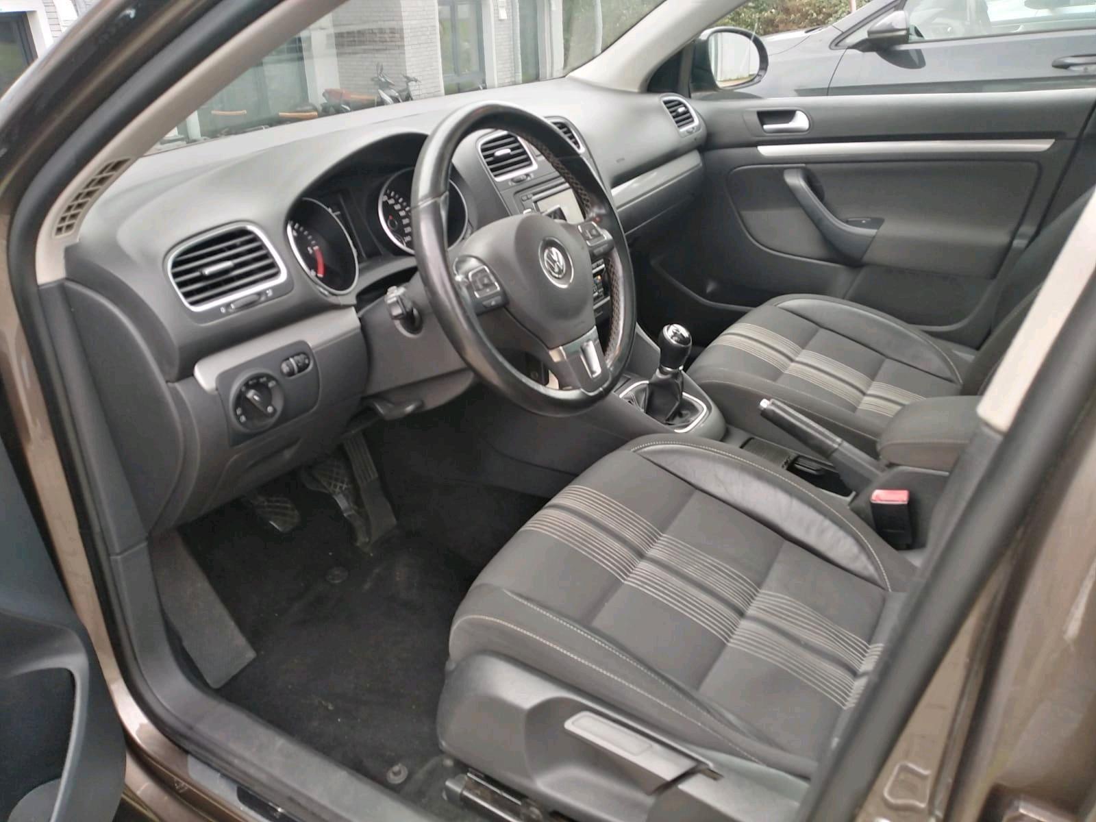 Volkswagen Golf 2013 — engine 105 HP (77kW)
