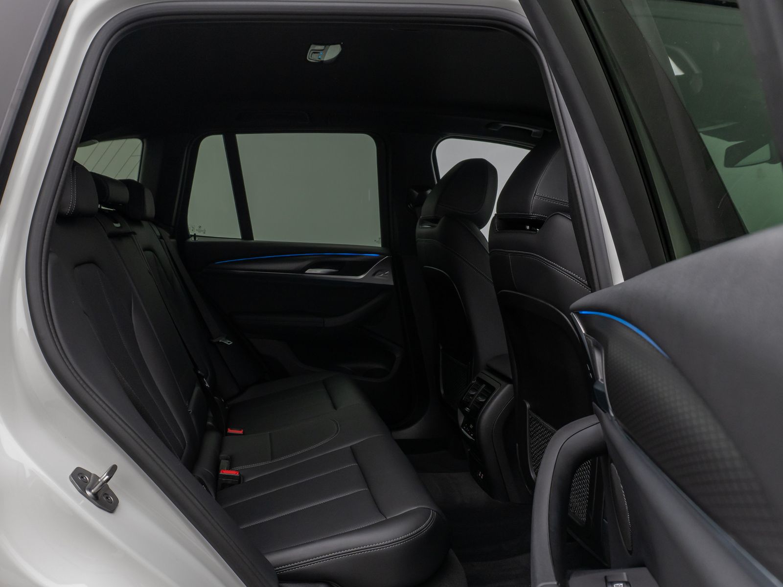 Fahrzeugabbildung BMW X3 xD30e M Sport Kamera DAB HiFi Fernlichtassist