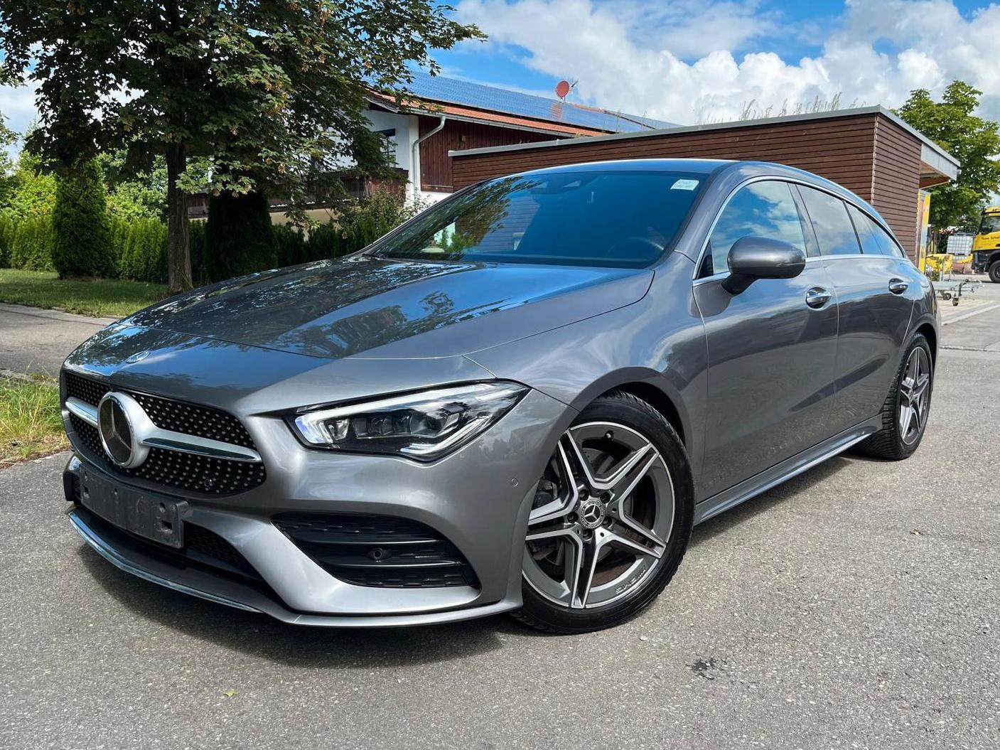 Mercedes-Benz CLA 200 Shooting Brake AMG Line /