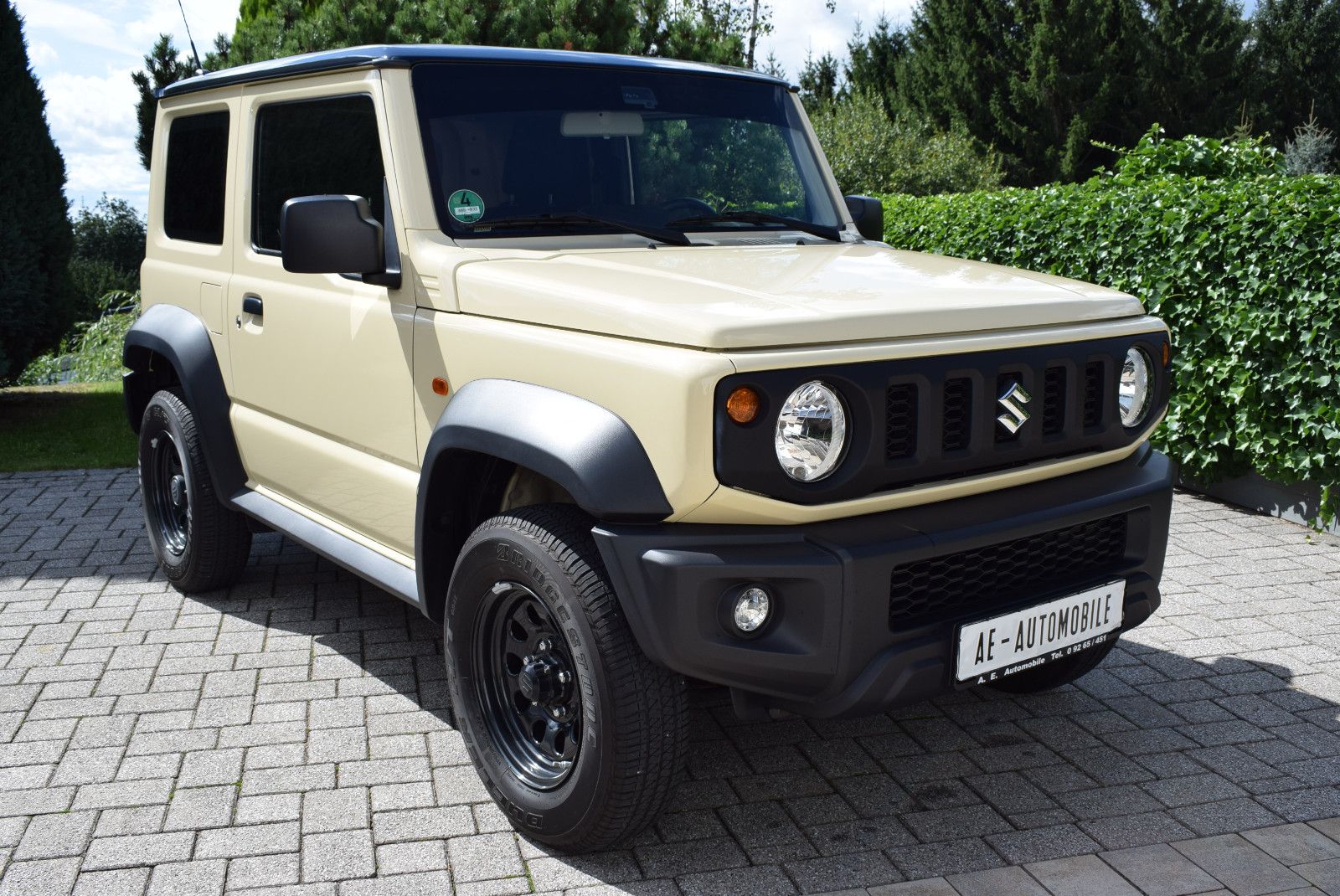 Suzuki Jimny Comfort AllGrip NFZ 1.HD/SUZUKI SH GEPFL.