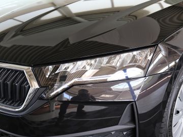 Skoda Octavia 1.5 TSI LED KLIMAAUTOM APP SITZH PDC