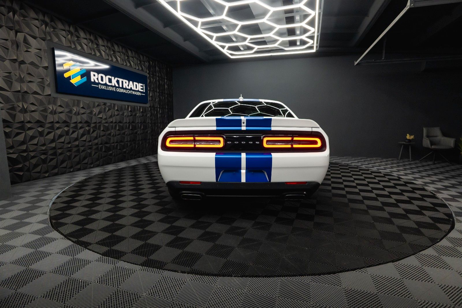 Fahrzeugabbildung Dodge Challenger 5.7 V8 R/T SRT WIDE BODY *LED*19%*