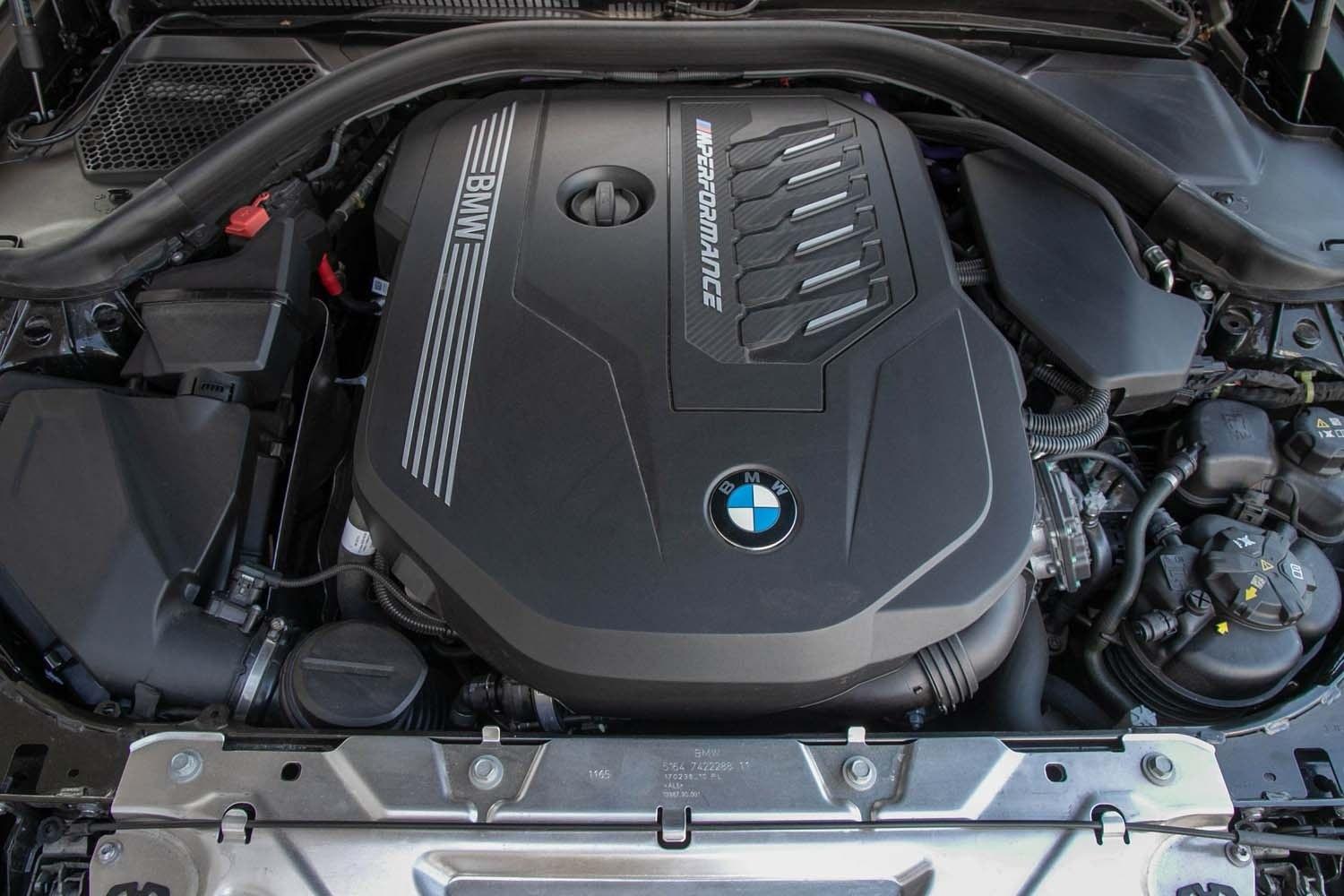 BMW M340i xDrive Touring Pano HeadUp AHK RfKamra ACC
