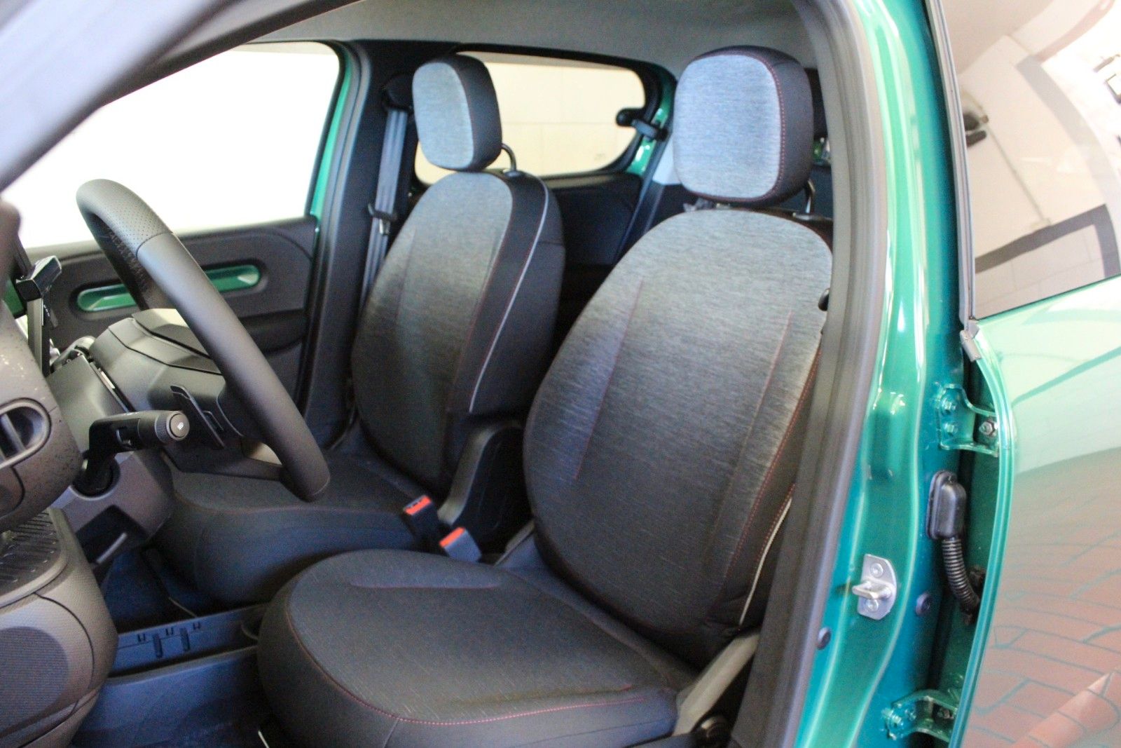 Fahrzeugabbildung Renault Twingo E-Tech 80 Urban Range *Vollausstattung*